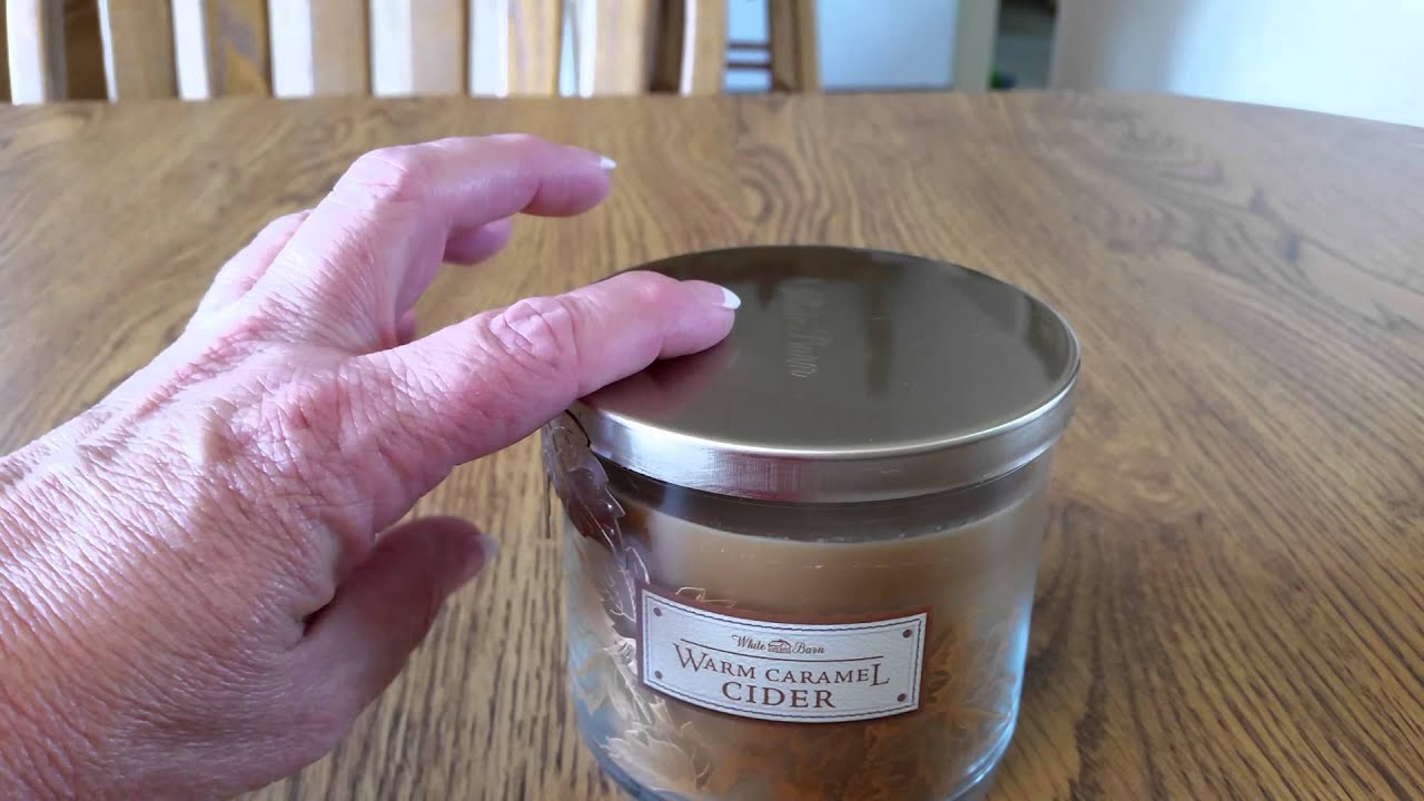 Bath & Body Works Warm Caramel Cider Candle Review - YouTube