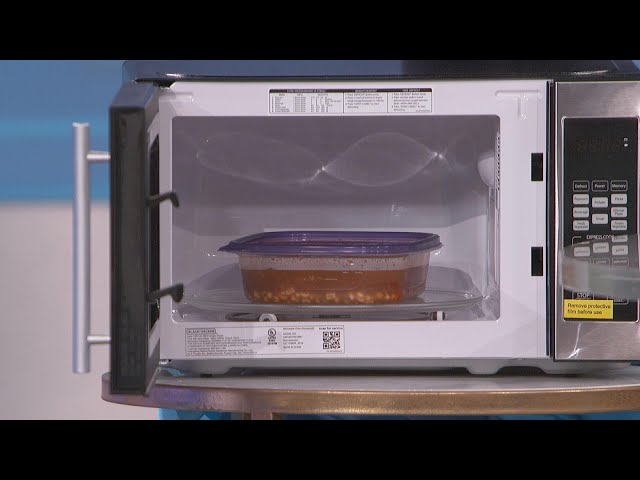 Can You Microwave Tupperware? safe or dangerous?