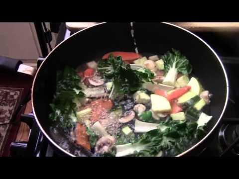 Video: How To Make An Oriental Stew With Young Vegetables