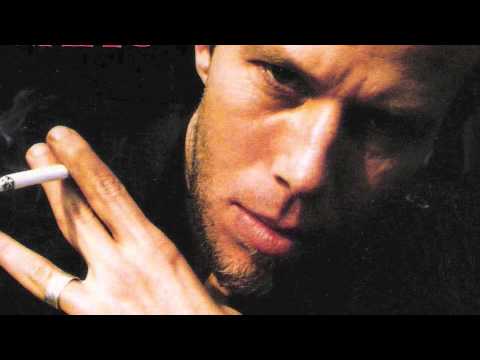 Tom Waits - Hope I don't fall in love with you