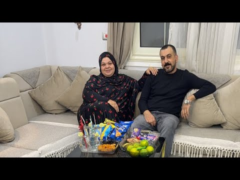 أم جني سهره الجمعه حاجه تانيه معايه نعمل كنافه بلا المانجا وبالكريمه