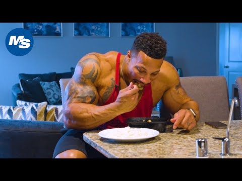 What Bodybuilders Eat For Breakfast | Patrick Moore's Lean Contest Prep Meal