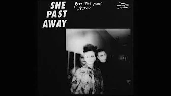 Clan Of Xymox - She (She Past Away Remix) Clan Of Xymox - She (She Past Away Remix)