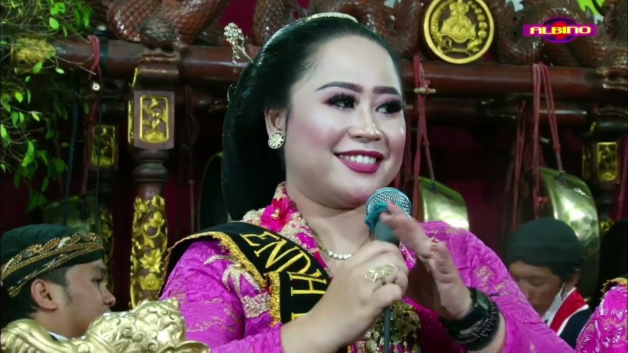 GARWANE WONG LIYO voc ; TATA MERAJALELA & SIEMENT YouTube