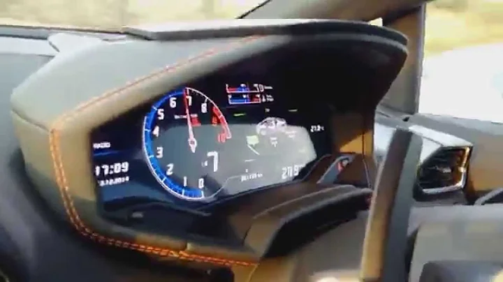 Lamborghini Huracan doing 320km/hr in Hyderabad, India