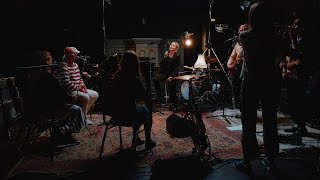 James Yorkston, Nina Persson &amp; The Secondhand Orchestra - An Upturned Crab (Live)