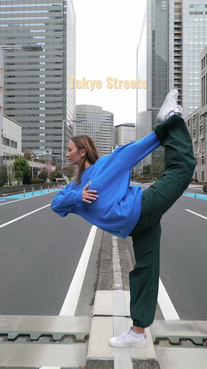 I’m so deeply in love with Tokyo #tokyo #yoga #japan #dancer