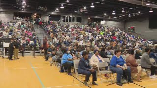 City holds meeting about plans to house migrants at old high school