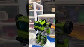 Oooooh #transformersprime #bumblebee #arcee #bulkhead #autobots #shorts #memes #funny #comedy #skit