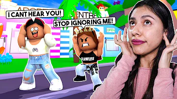 IGNORING MY LITTLE SISTER FOR 24 Hours! SHE IS SO MAD! - Roblox Roleplay
