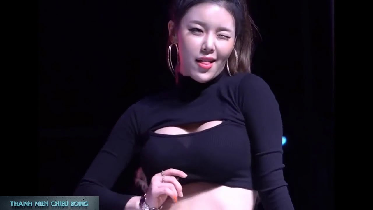 LAYSHA HYERI DANCE SEXY ( HOT) - YouTube.