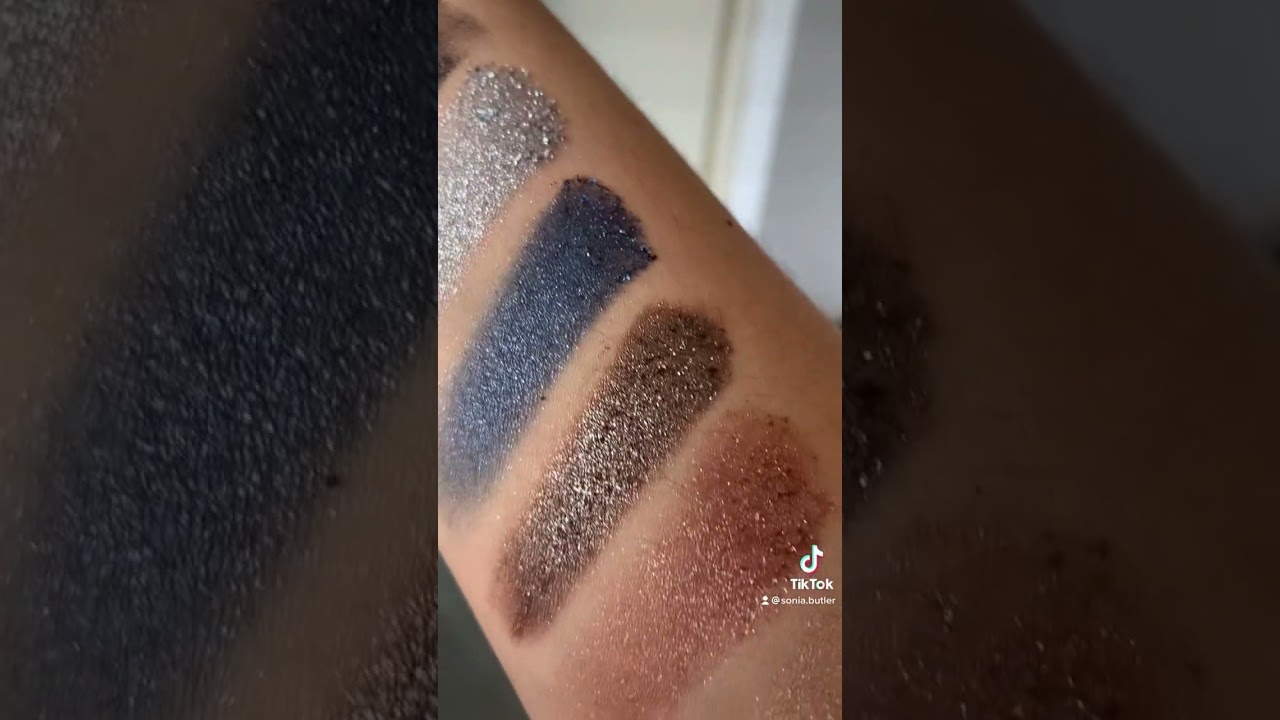 video VICTORIA BECKHAM Lid Lustre Eyeshadow