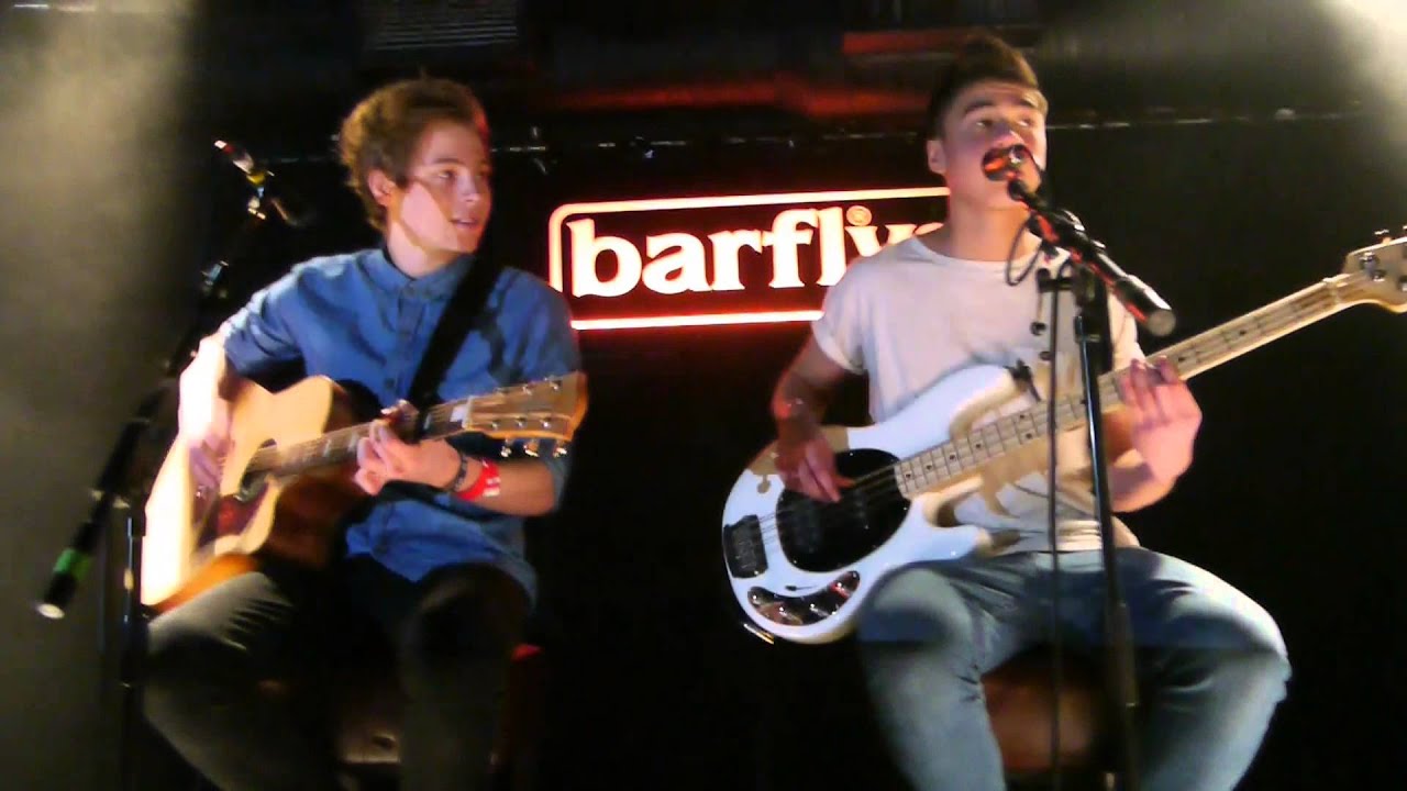 5 Seconds of Summer - Out Of My Limit (London Acoustic Gig)