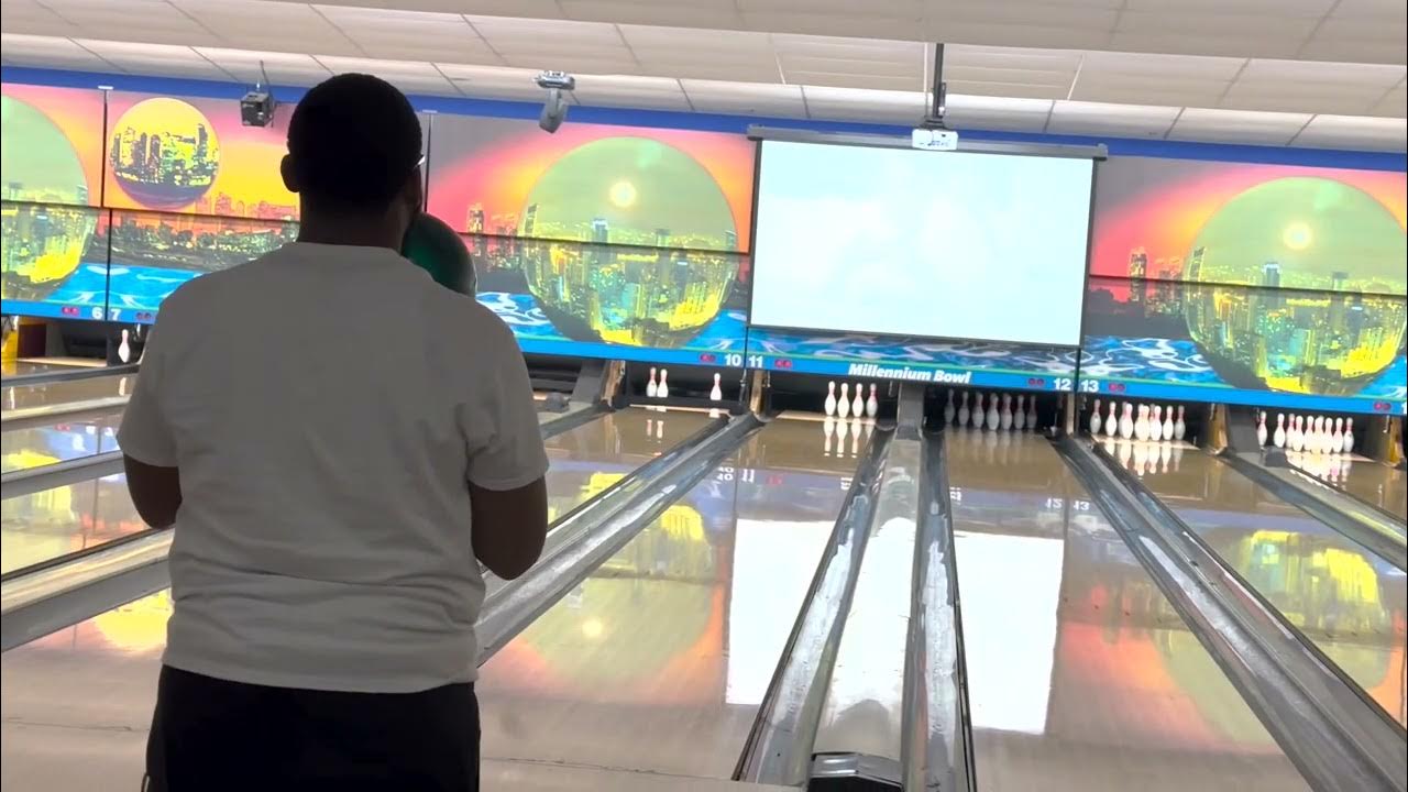 VLOG BOWLING with Friends!! YouTube
