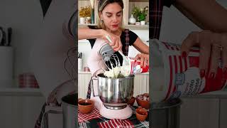 Pistachio Cannoli Dip That Will Disappear In Minutes