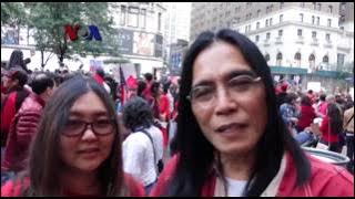 Lilin Lilin Kecil Bersama James F. Sundah di NYC - Liputan Pop Culture VOA