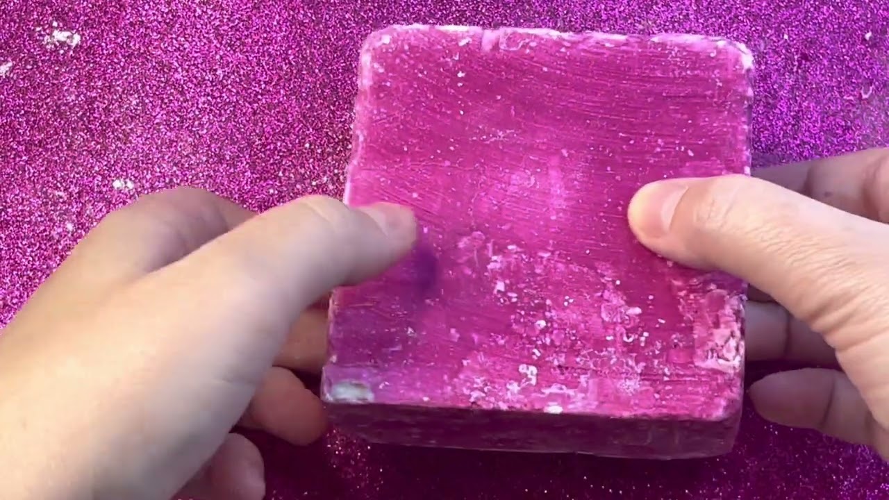Gymnastic chalk absorbs water like a sponge💧ASMR chalk