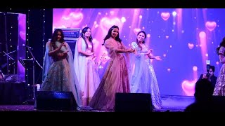 Alia Bhatt dancing at friend's wedding | Bride and Bridesmaids | Nachde ne saare | Love letter