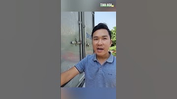 Khoảnh khắc người dân phá cửa, cứu 4 người mắc kẹt trong ôtô bị đâm bẹp dúm | Tinh Hoa TV