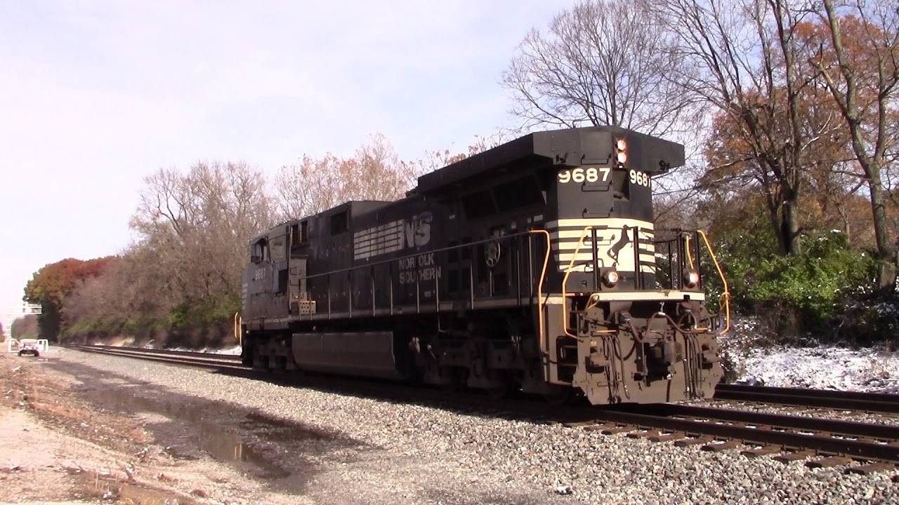 NORFOLK SOUTHERN GE D9-44CW Southbound Light Engine - YouTube