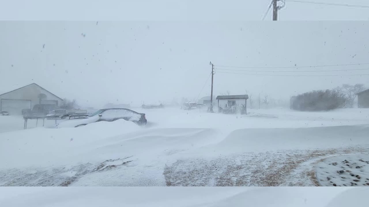 Eastern Montana digging out after big snow storm - YouTube