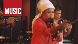 Junior Kilat - "Ako si M16" Live! chords