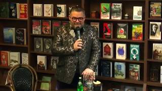 Александр Васильев в кафе книжного магазина «Polaris». Александр Васильев в кафе книжного магазина «Polaris».