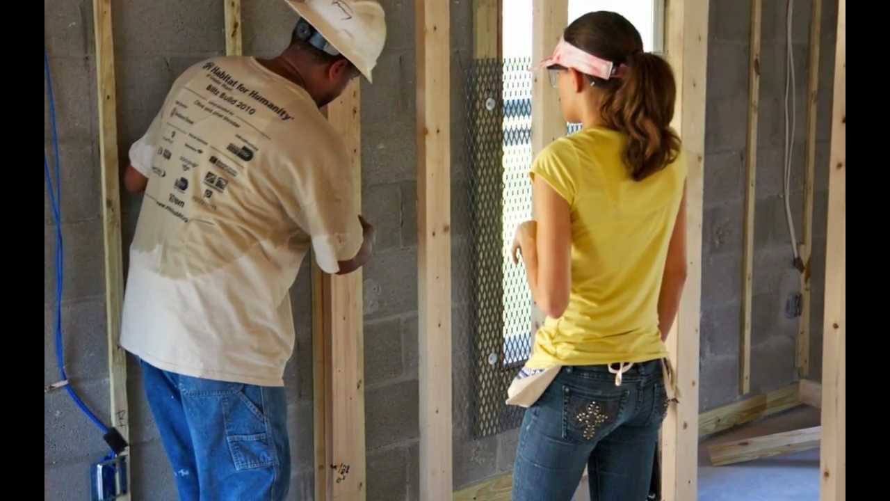 Habitat For Humanity Miami 7th Women Build, Day 4. YouTube