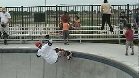 TexasStyleSkateb...  - Chaz Pineda Salba Ben Raybo...