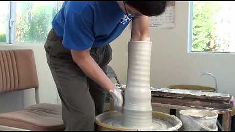 132. Throwing a Small Mouth Large Round Bottle with Hsin-Chuen Lin