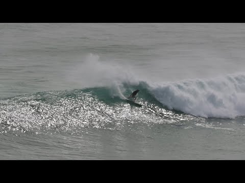SURFING THE RIGHT OF ULUWATU INTO THE LEFT!?