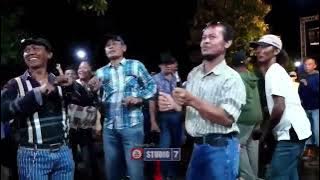 PENTHUL TEMBEM//OM.LORENZA//DEWI SATRIA