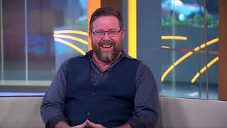 Turn it off Bob - Shane Jacobson live on Sunrise