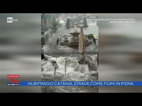 Nubifragio Catania, strade come fiumi in piena - La vita in diretta 26/10/2021
