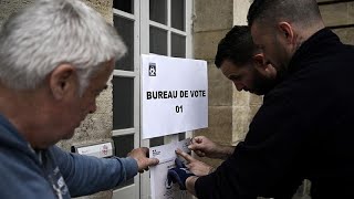 Francia választás: már nyitnak az urnák a tengerentúli területeken