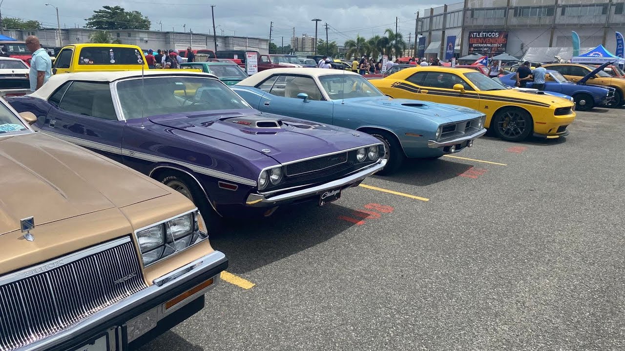 Clásicos de autos Parte 2   /COLISEO  SAN GERMÁN  🚗🚐🇵🇷con el Mustang el 🐣 🐥 pollito