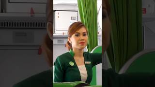 Pramugari Cantik Citilink Saat Cek Tiket Penumpang