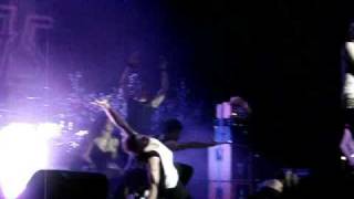 The Veronicas - This Is How It Feels (Live In Perth, 01/03/09)