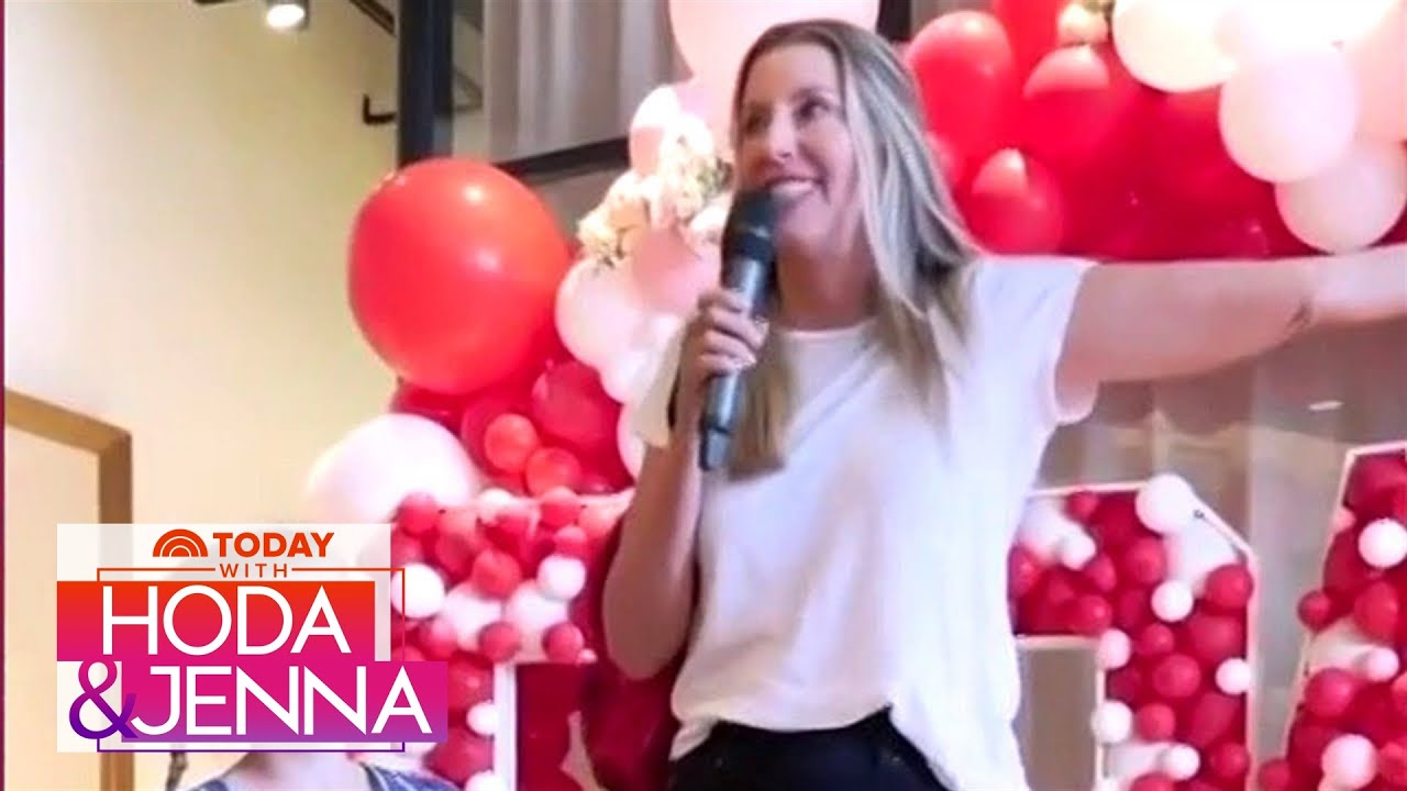 Spanx Founder Sara Blakely Gifts Employees Trip To Anywhere In The