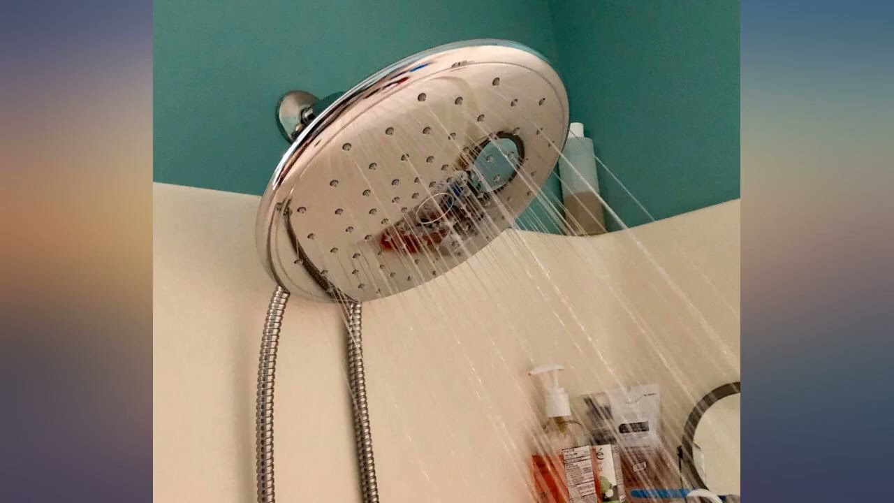 American Standard 9035001.002 Spectra Plus Rain 11-Inch Shower Head, 2.5 GPM, review