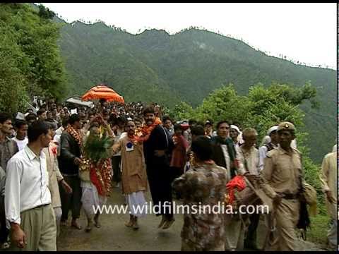 Devotees in Nanda Devi Raj Jaat Yatra