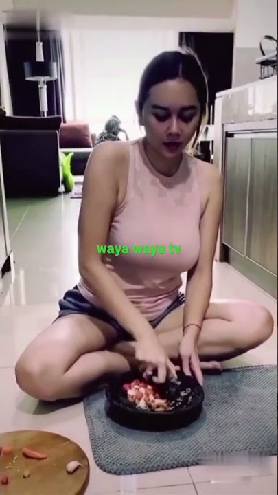 Aura kasih lagi ngulek Seksi