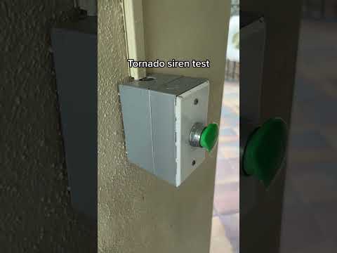 Esto es lo que pasa cuando presionas diferentes alarmas de Tornado #youtubeshorts