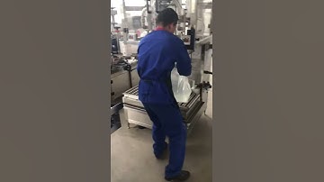 Semi-auto Servo motor drive bag in box filling capping machine