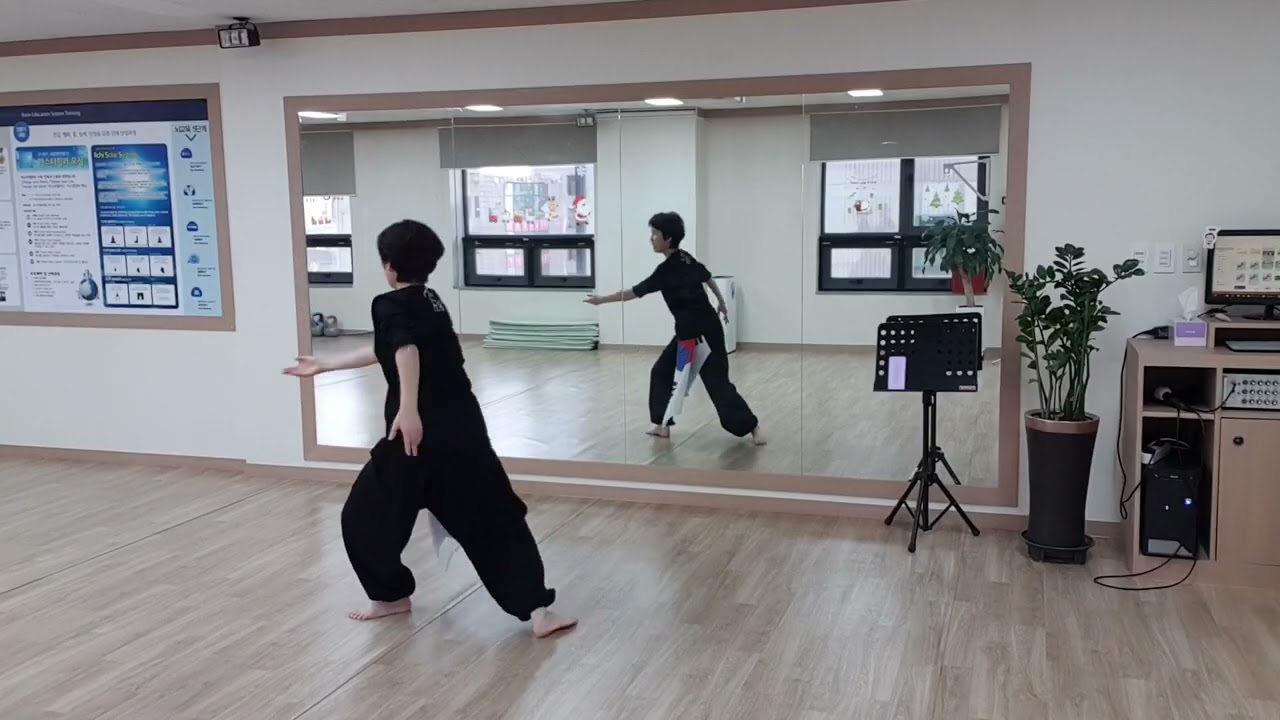 유관순기공 간단설명: 8호 감방의 노래 #국학기공 #브레인스포츠 #태극기 #서대문 형무소