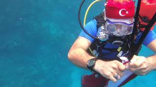 Kızıldeniz De Bir Türk, Dev Türk Bayrağını Tek Başına Açtı