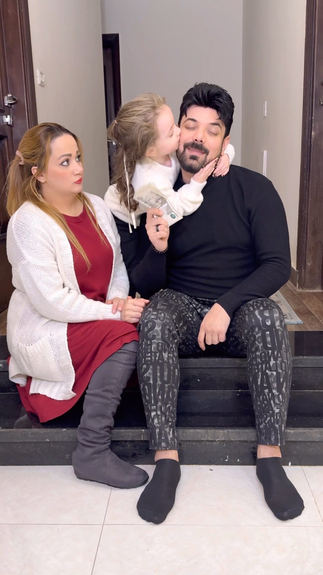 قلتلها تبوسني و لها 20،000 ولكن