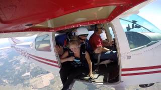 Tori's Tandem Skydive