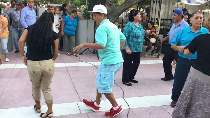 Plaza de Armas. Torren Coahuila. Tardeada "Cumbia ...