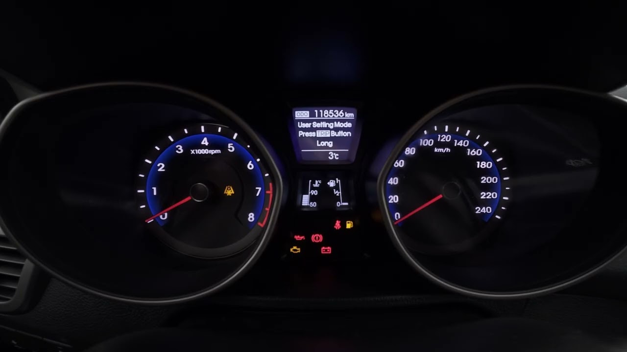 Как изменить язык системы через комбинацию приборов в HYUNDAI i30 II (2012 - 2017)